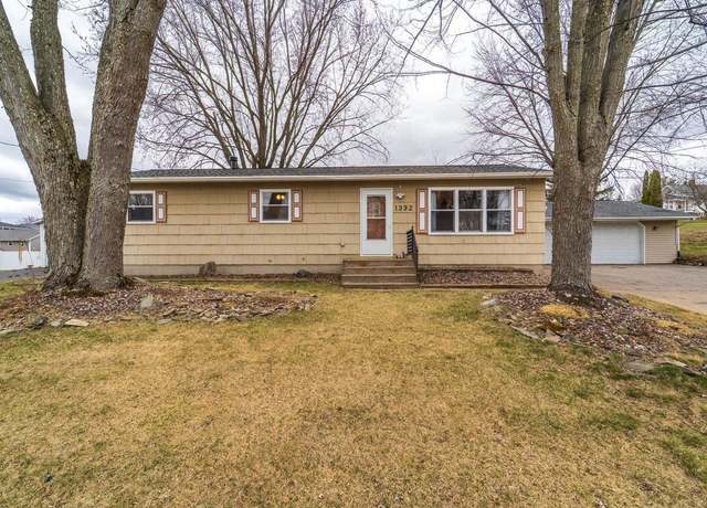 Property at 1332 N 1st Ave, Wausau, WI 54401, 3 beds, 1.5 baths