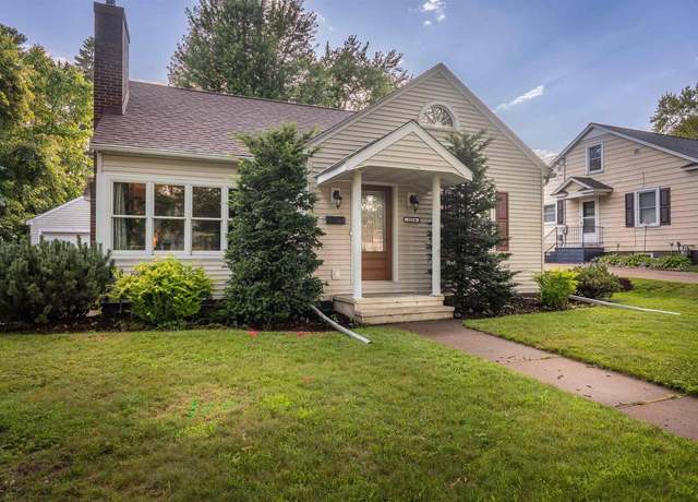 Property at 1114 N 1st Ave, Wausau, WI 54401, 3 beds, 1 bath