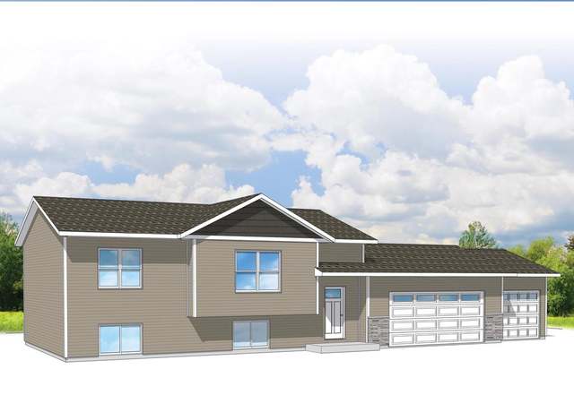 Property at 2104 S Cottonwood Ave, Marshfield, WI 54449, 3 beds, 2 baths