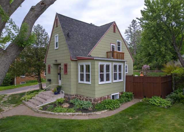 Property at 906 Stewart Ave, Wausau, WI 54401, 3 beds, 1.5 baths