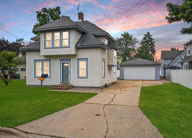 Property at 435 Maple St, Wisconsin Rapids, WI 54494, 3 beds, 1 bath