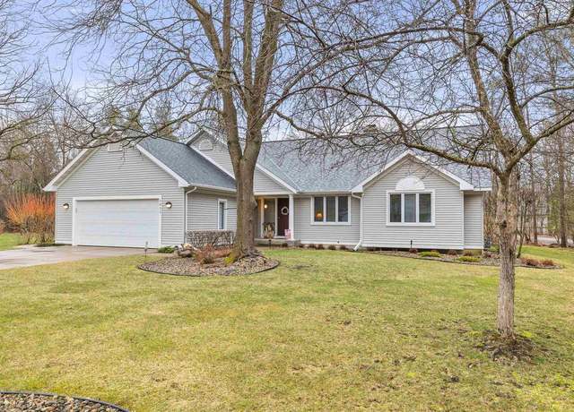 Property at 1411 Skyline Dr, Stevens Point, WI 54482, 3 beds, 2.5 baths