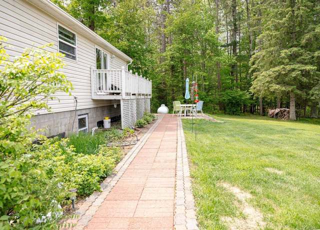 Property at 6050 Cth Y, Hazelhurst, WI 53531, 3 beds, 3 baths