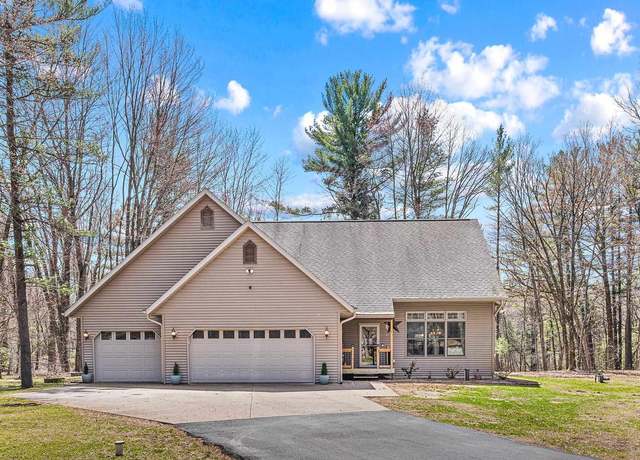 Property at 5948 Sarah Cir, Wisconsin Rapids, WI 54494, 4 beds, 3.5 baths