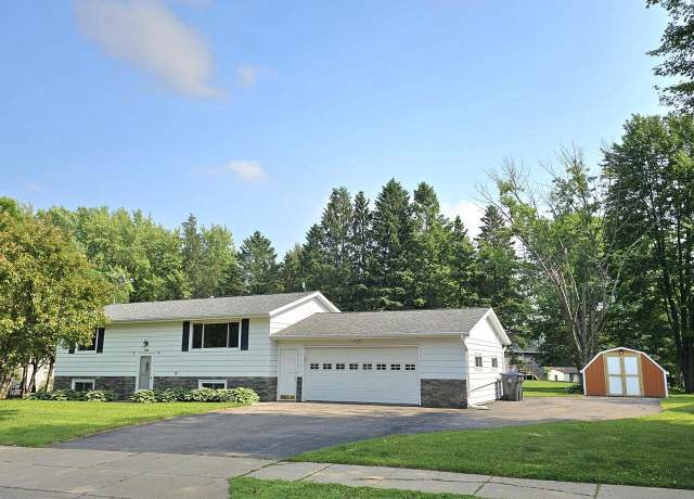 Property at 1116 E Mc Millan St, Marshfield, WI 54449, 3 beds, 2 baths