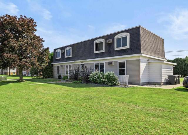 Property at 3431 Evergreen Dr, Plover, WI 54467, 8 beds, 4 baths