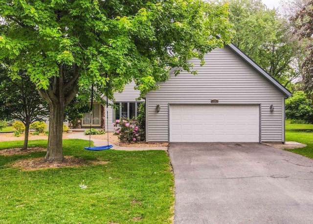 Property at 1341 Fieldstone Ct, Neenah, WI 54956, 4 beds, 2.5 baths