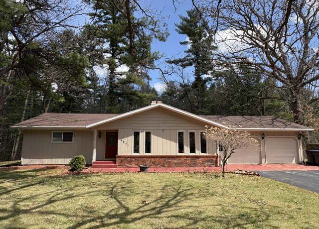 Property at 4541 Eastwood Dr, Wisconsin Rapids, WI 54494, 3 beds, 3 baths
