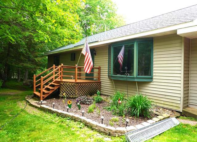 Property at W7187 Mathews Rd, Merrill, WI 54452, 5 beds, 3 baths