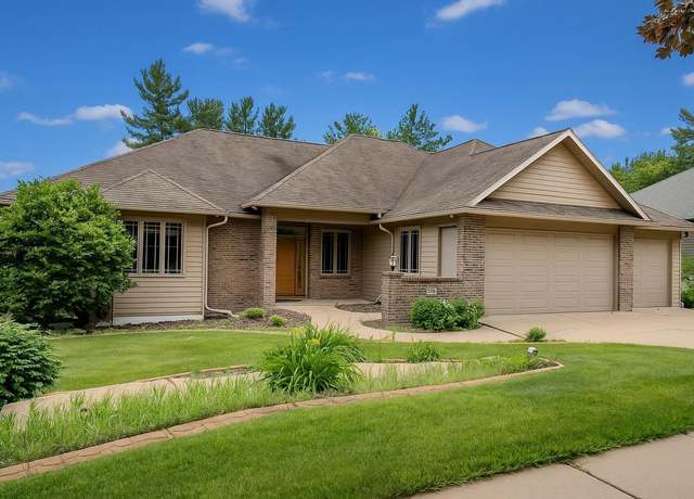 Property at 303 Rimrock Rd, Wausau, WI 54401, 4 beds, 3 baths