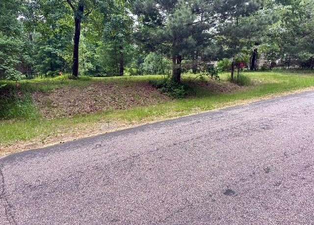 Property at 1099 W Queens Way, Nekoosa, WI 54457