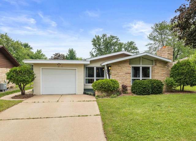 Property at 2908 Prais St, Stevens Point, WI 54481, 2 beds, 1.5 baths