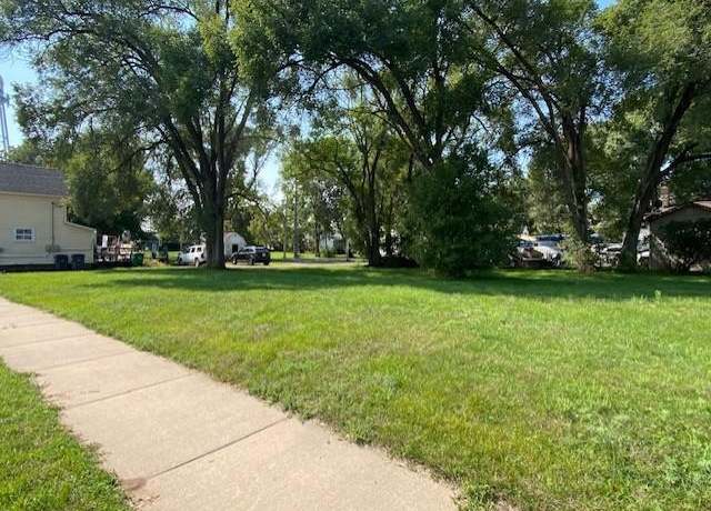 Property at 1411 W Grand Ave, Wisconsin Rapids, WI 54494