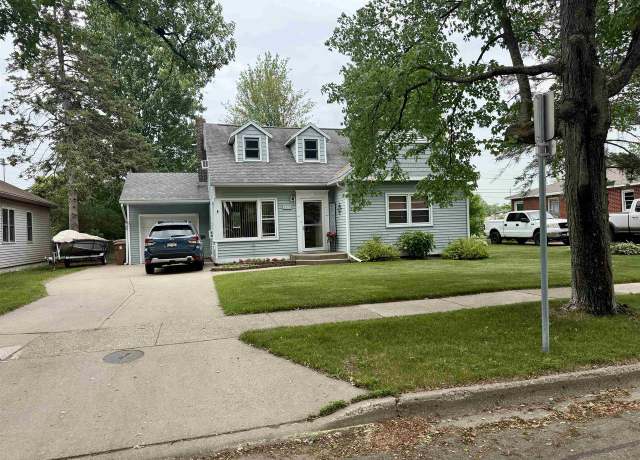 Property at 2525 Prais St, Stevens Point, WI 54481, 4 beds, 2 baths
