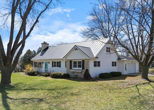 Property at 1110 W 7th St, Marshfield, WI 54449, 4 beds, 2 baths