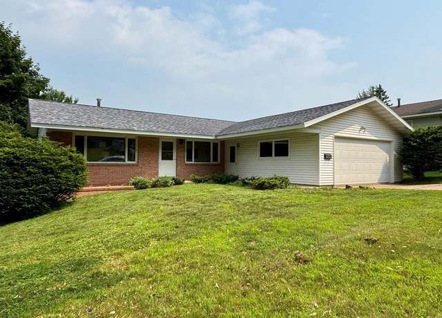 Property at 113 N 11th Ave, Wausau, WI 54401, 5 beds, 2 baths