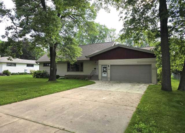 Property at 1440 4th St, Port Edwards, WI 54469, 4 beds, 2 baths