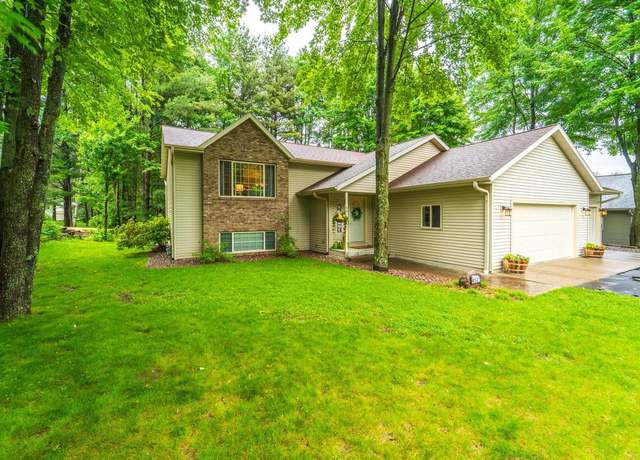 Property at 4517 Huntington Ct, Wausau, WI 54401, 4 beds, 3 baths