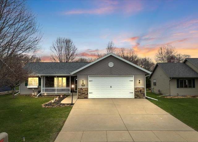 Property at 2625 Peachtree Cir, Marshfield, WI 54449, 4 beds, 3 baths