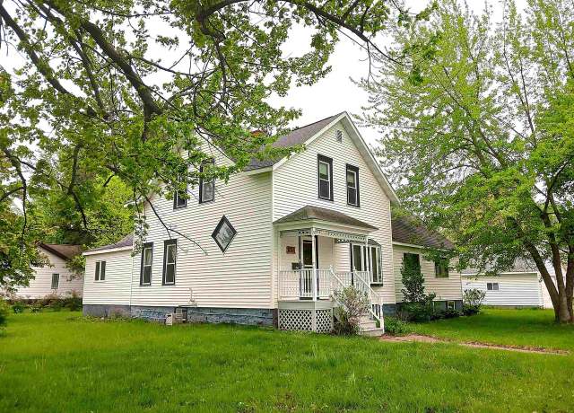 Property at 651 Wisconsin River Dr, Port Edwards, WI 54469, 4 beds, 3 baths