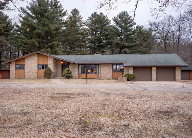 Property at 309 N Division St, Stevens Point, WI 54481, 5 beds, 2.5 baths