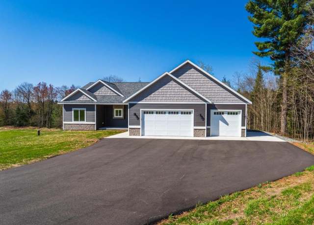Property at 230912 Clover Creek Rd, Wausau, WI 54403, 5 beds, 3 baths
