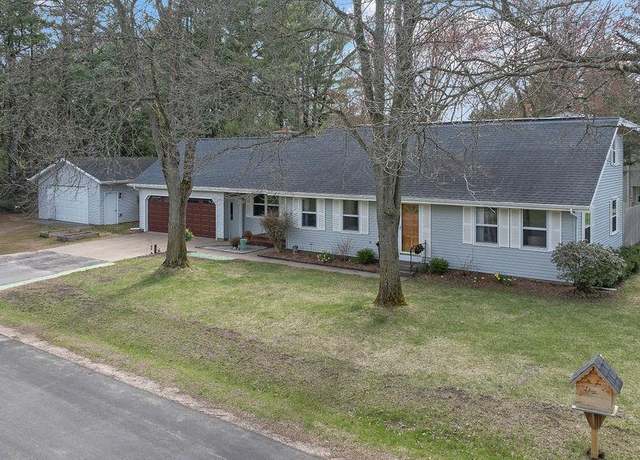 Property at 548 Janick Circle West, Stevens Point, WI 54481, 4 beds, 2.5 baths