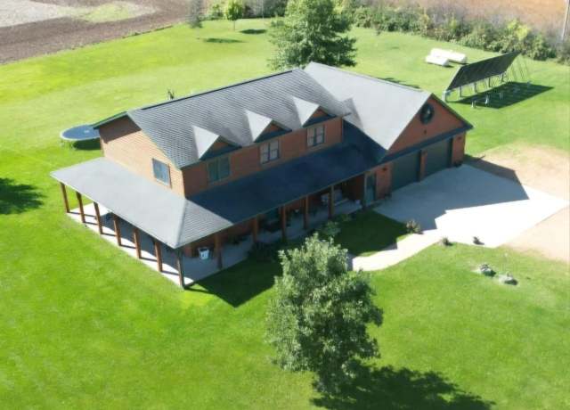 Property at W2087 Willow Rd, Curtiss, WI 54422, 4 beds, 3.5 baths
