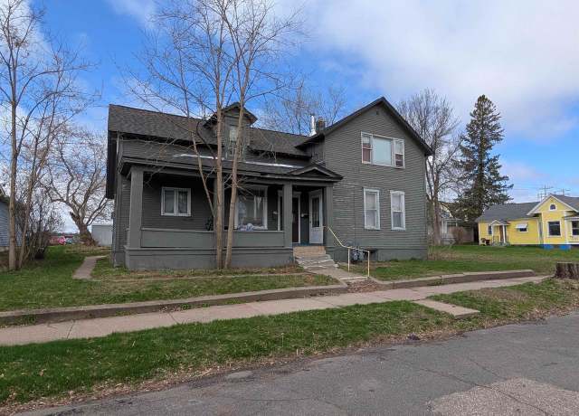 Property at 1320 N 2nd St, Wausau, WI 54403, 5 beds, 2 baths