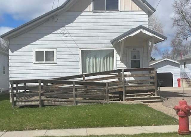 Property at 416 Pearl St, Antigo, WI 54409, 4 beds, 1 bath