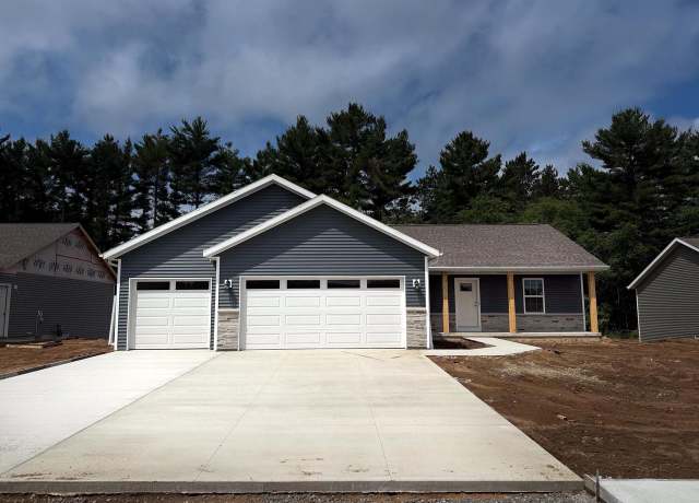 Property at 211 Joe St, Stevens Point, WI 54481, 3 beds, 2 baths