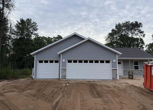 Property at 211 Joe St, Stevens Point, WI 54481, 3 beds, 2 baths