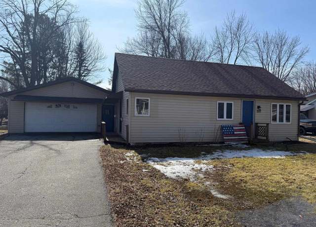 Property at 207 W Dearborn St, Spencer, WI 54479, 3 beds, 1 bath