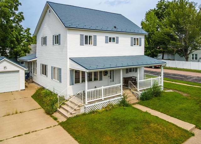 Property at 501 3rd St, Mosinee, WI 54455, 5 beds, 2.5 baths