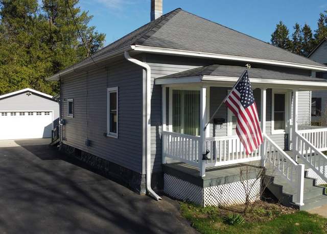Property at 115 Lincoln St, Antigo, WI 54409, 2 beds, 1 bath