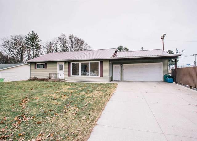 Property at 9 Center St, Neillsville, WI 54456, 3 beds, 1 bath