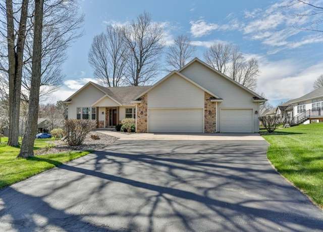 Property at 3111 Warwick Dr, Weston, WI 54476, 4 beds, 3 baths