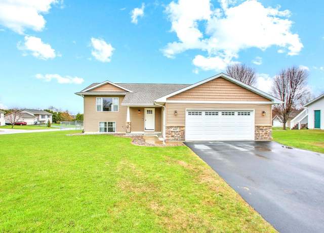Property at 6107 Tower Ridge Pl, Weston, WI 54476, 5 beds, 3 baths