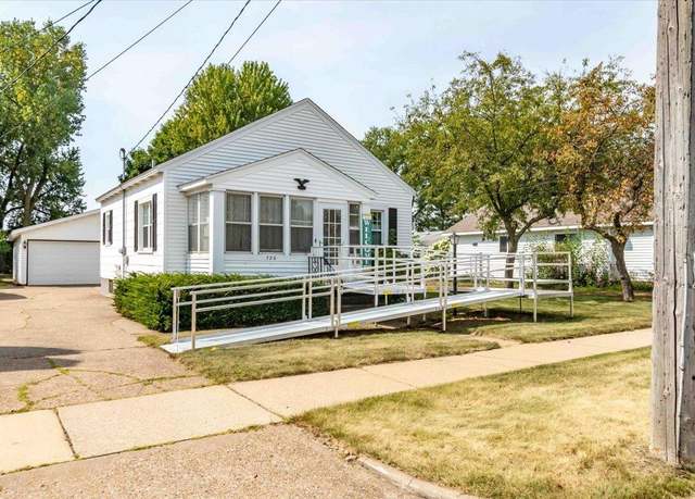 Property at 720 Dewey St, Wisconsin Rapids, WI 54494, 1 bed, 1 bath