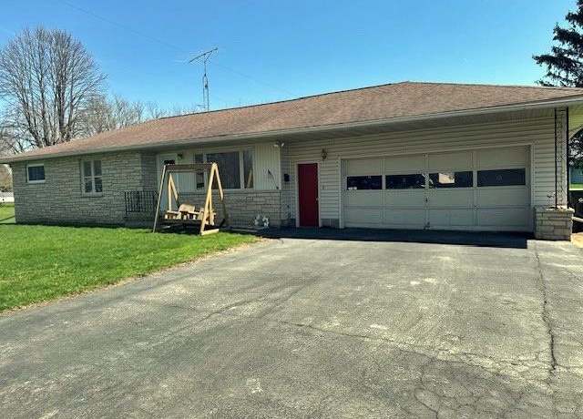 Property at 400 S Division St, Loyal, WI 54466, 3 beds, 1 bath