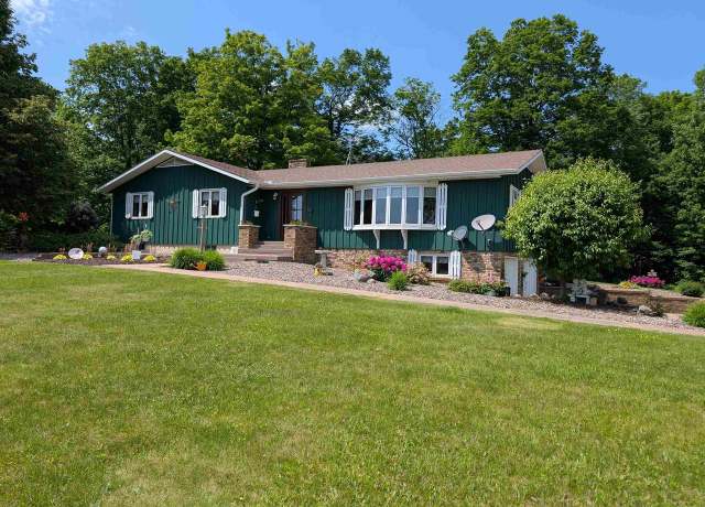 Property at 117642 Windfall Hill Rd Unit 1428 Windfall Hill R, Athens, WI 54411, 3 beds, 2.5 baths