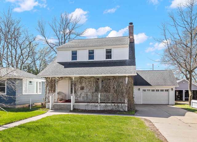 Property at 2225 Clark St, Stevens Point, WI 54481, 4 beds, 2.5 baths