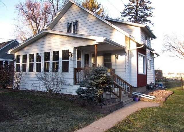Property at 309 S Concord Ave, Marshfield, WI 54449, 2 beds, 2 baths