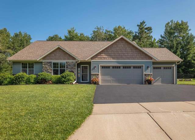 Property at 3208 Ridgewood Dr, Wausau, WI 54401, 4 beds, 3 baths
