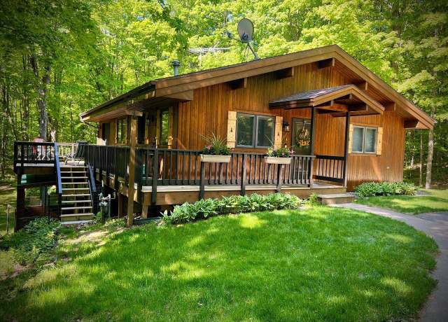 Property at N4280 Wolf River Dr, White Lake, WI 54491, 3 beds, 2 baths