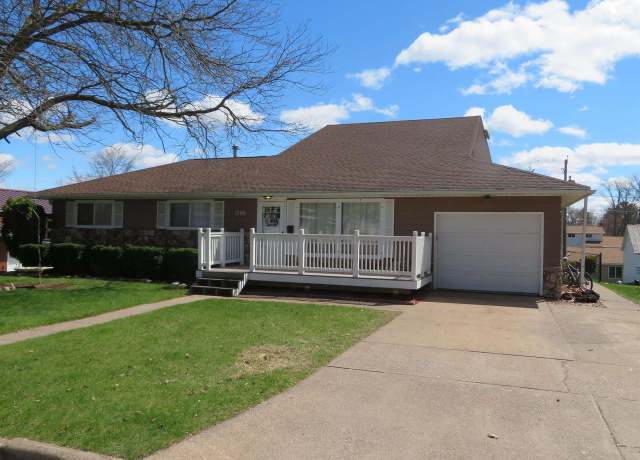 Property at 1709 E 8th St, Merrill, WI 54452, 4 beds, 2 baths