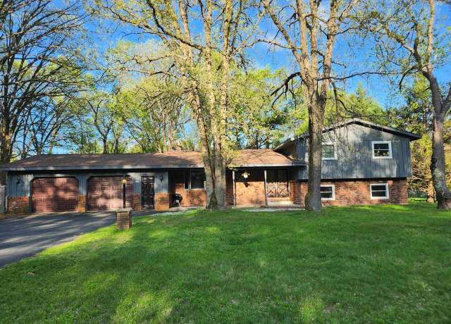 Property at 6048 Sarah Cir, Wisconsin Rapids, WI 54494, 3 beds, 2.5 baths