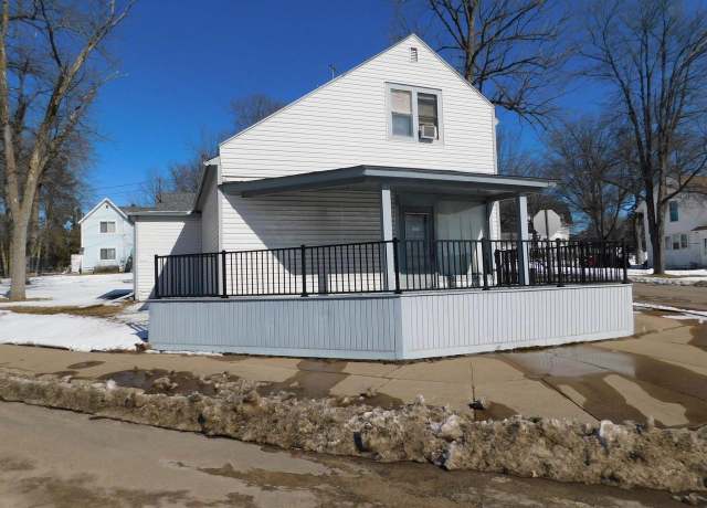 Property at 700 Grand Ave, Merrill, WI 54452, 2 beds, 1 bath