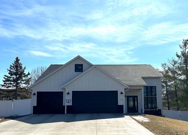 Property at 1216 W Ives St, Marshfield, WI 54449, 4 beds, 2.5 baths