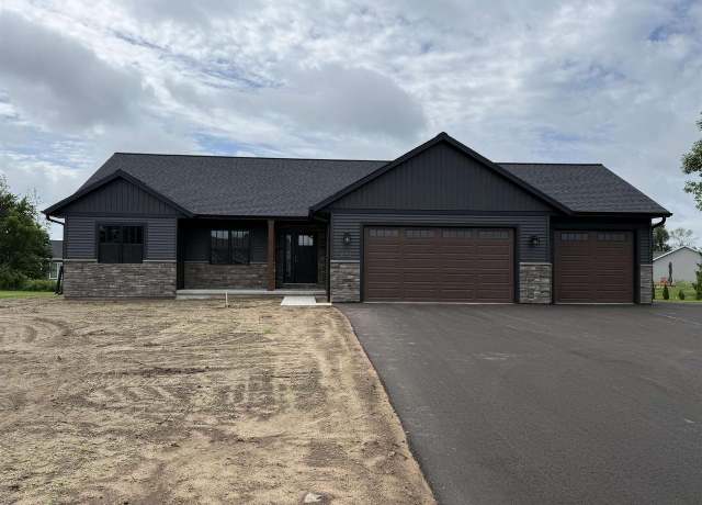 Property at 635 W Silverleaf Ct, Plover, WI 54467, 4 beds, 2 baths